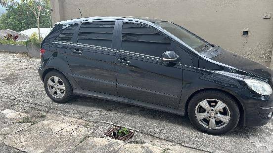 MERCEDES-BENZ B 180 2010