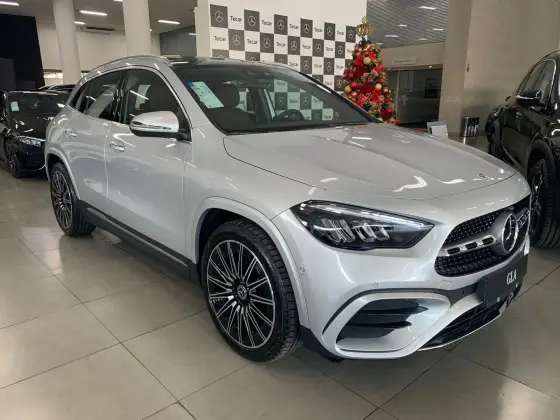 MERCEDES-BENZ GLA 200 2025