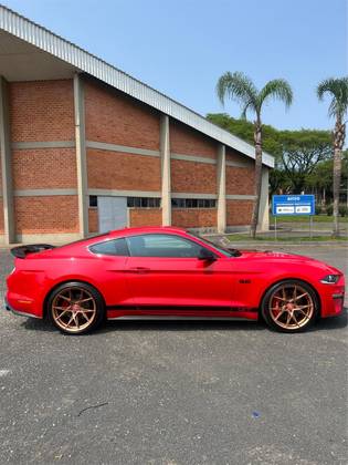 FORD MUSTANG 2018