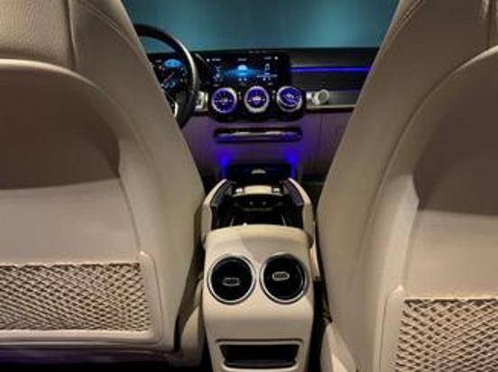 MERCEDES-BENZ GLB 200 2022