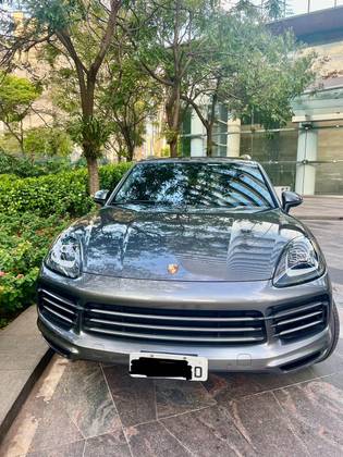PORSCHE CAYENNE 2019