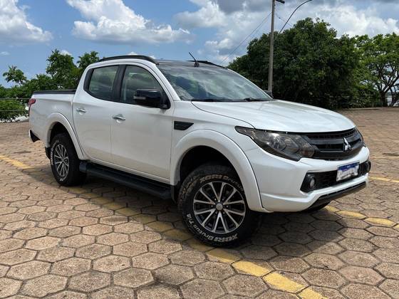 MITSUBISHI L200 TRITON 2020