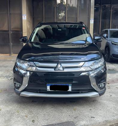 MITSUBISHI OUTLANDER 2016