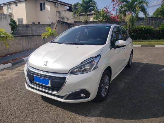 PEUGEOT 208 2017
