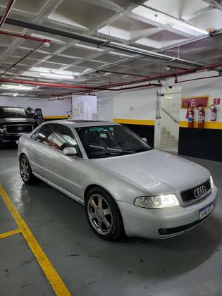 AUDI A4 2000