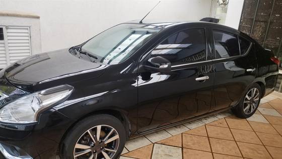 NISSAN VERSA 2020