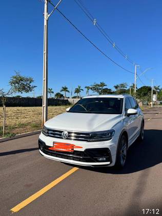 VOLKSWAGEN TIGUAN 2019