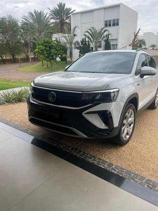 VOLKSWAGEN TAOS 2022