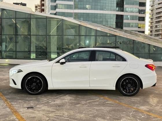 MERCEDES-BENZ A 200 2019