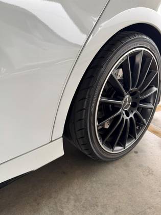 MERCEDES-BENZ A 35 AMG 2021