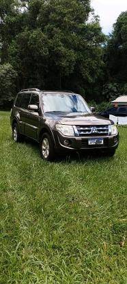 MITSUBISHI PAJERO FULL 2014