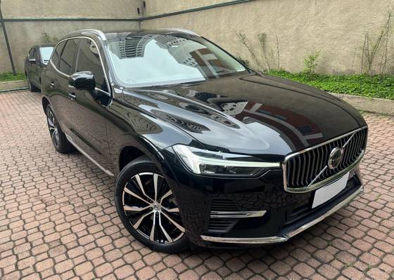 VOLVO XC60 2023