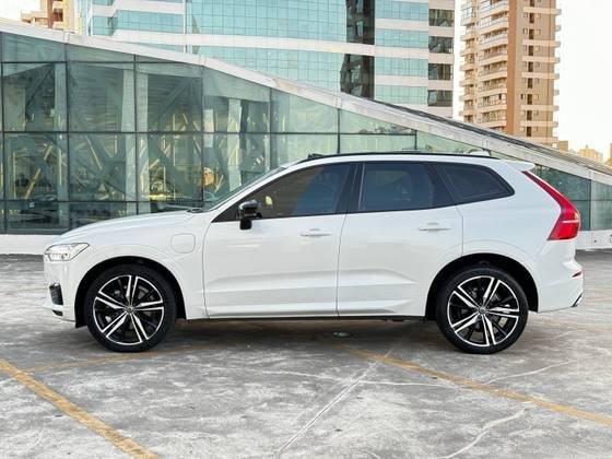 VOLVO XC60 2020