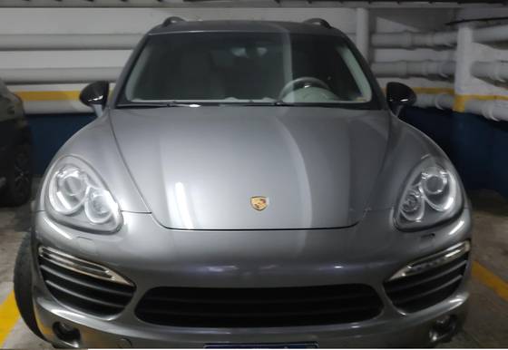 PORSCHE CAYENNE 2012