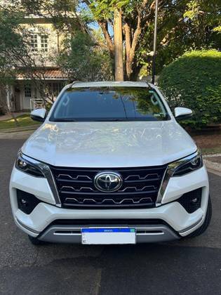 TOYOTA HILUX SW4 2021