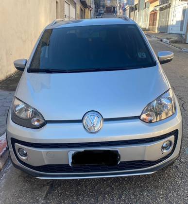 VOLKSWAGEN CROSS UP 2017