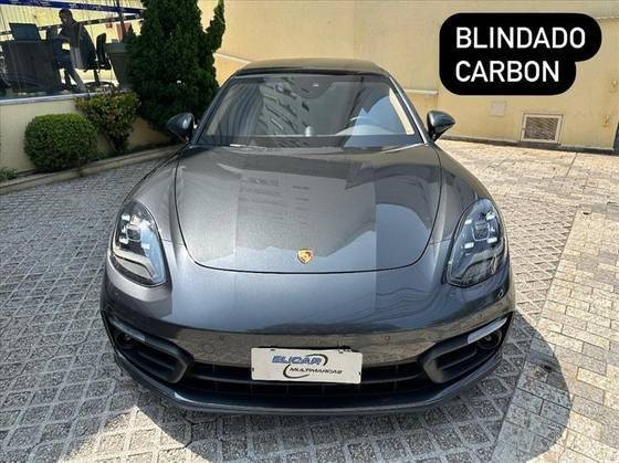 PORSCHE PANAMERA 2022