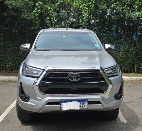 TOYOTA HILUX 2022