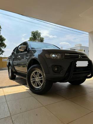 MITSUBISHI L200 TRITON 2015