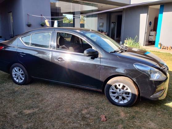 NISSAN VERSA 2018