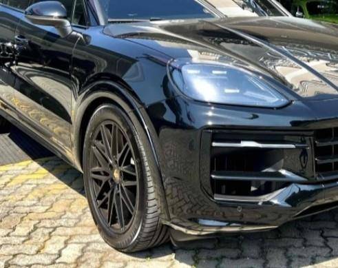 PORSCHE CAYENNE 2024
