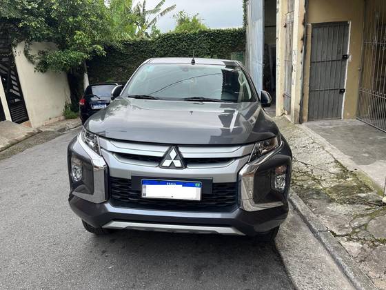 MITSUBISHI L200 TRITON 2021