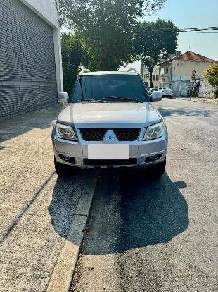 MITSUBISHI PAJERO TR4 2012