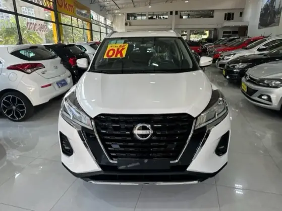 NISSAN KICKS 2024