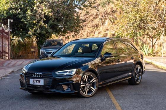 AUDI A4 2019