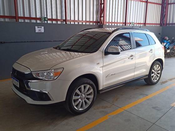 MITSUBISHI ASX 2017