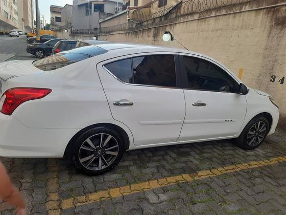 NISSAN VERSA 2019
