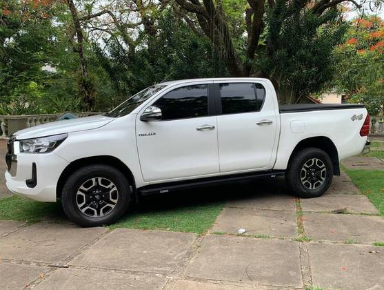TOYOTA HILUX 2021