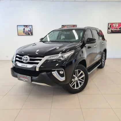 TOYOTA HILUX SW4 2019