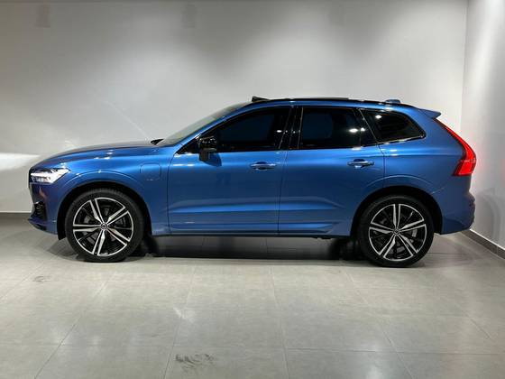 VOLVO XC60 2021