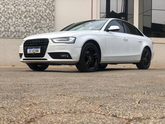 AUDI A4 2015