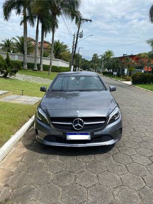 MERCEDES-BENZ A 200 2017