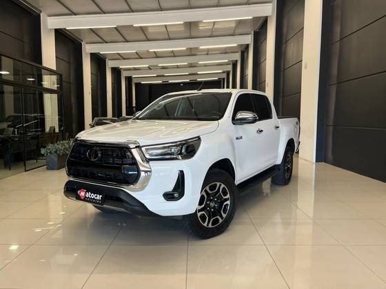 TOYOTA HILUX 2021
