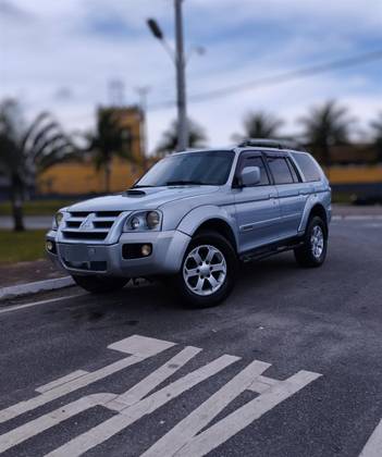 MITSUBISHI PAJERO 2010