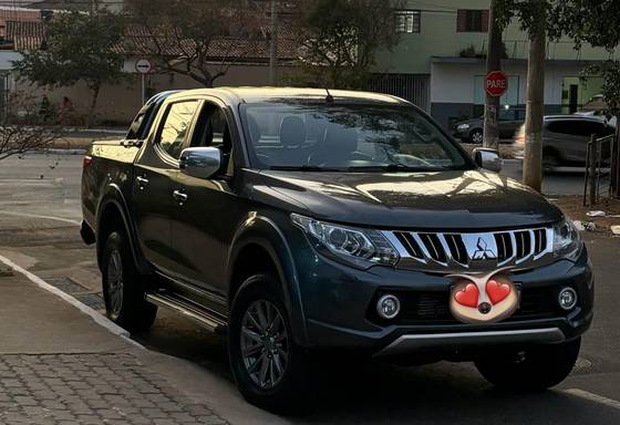 MITSUBISHI L200 TRITON 2019