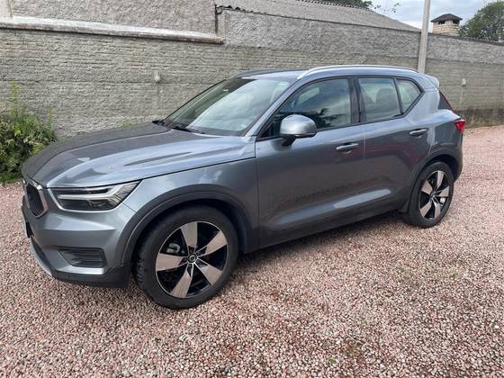 VOLVO XC40 2019