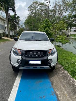 MITSUBISHI L200 TRITON 2020