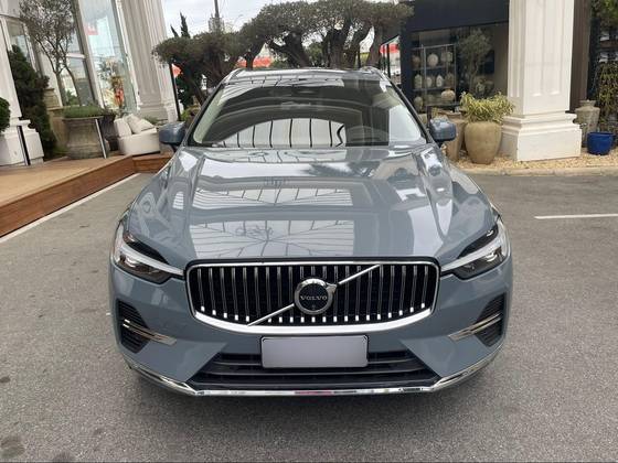 VOLVO XC60 2024