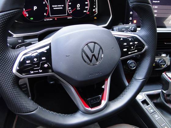 VOLKSWAGEN JETTA 2024