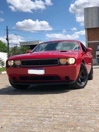 DODGE CHALLENGER 2011