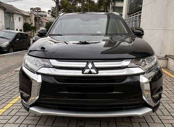 MITSUBISHI OUTLANDER 2016