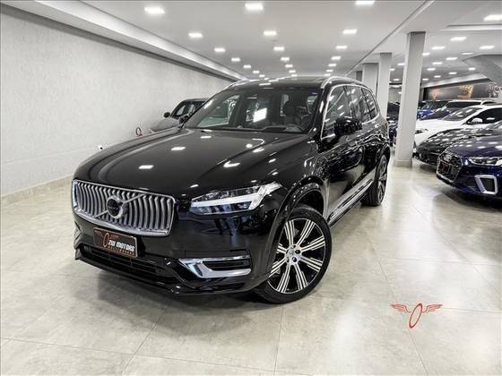 VOLVO XC90 2021