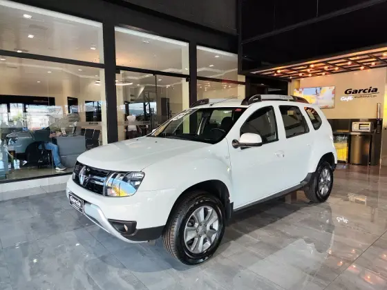 RENAULT DUSTER 2019