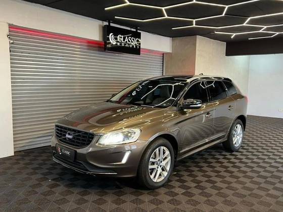 VOLVO XC60 2017