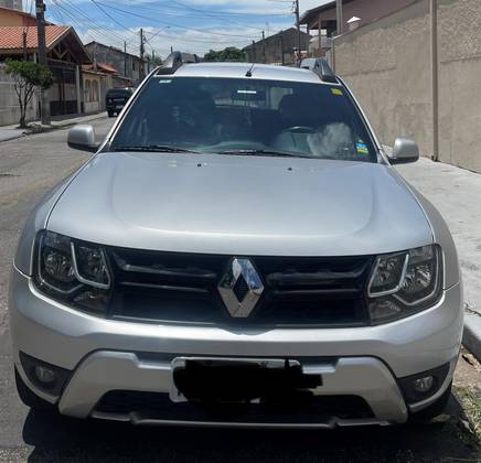 RENAULT DUSTER 2017