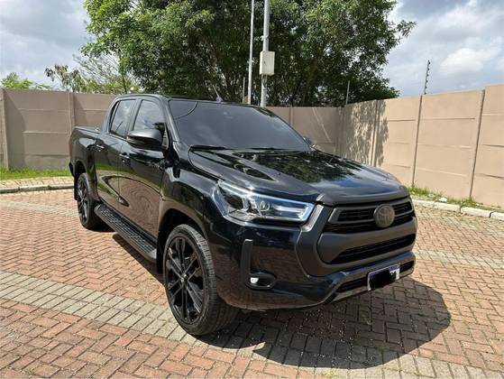 TOYOTA HILUX 2021